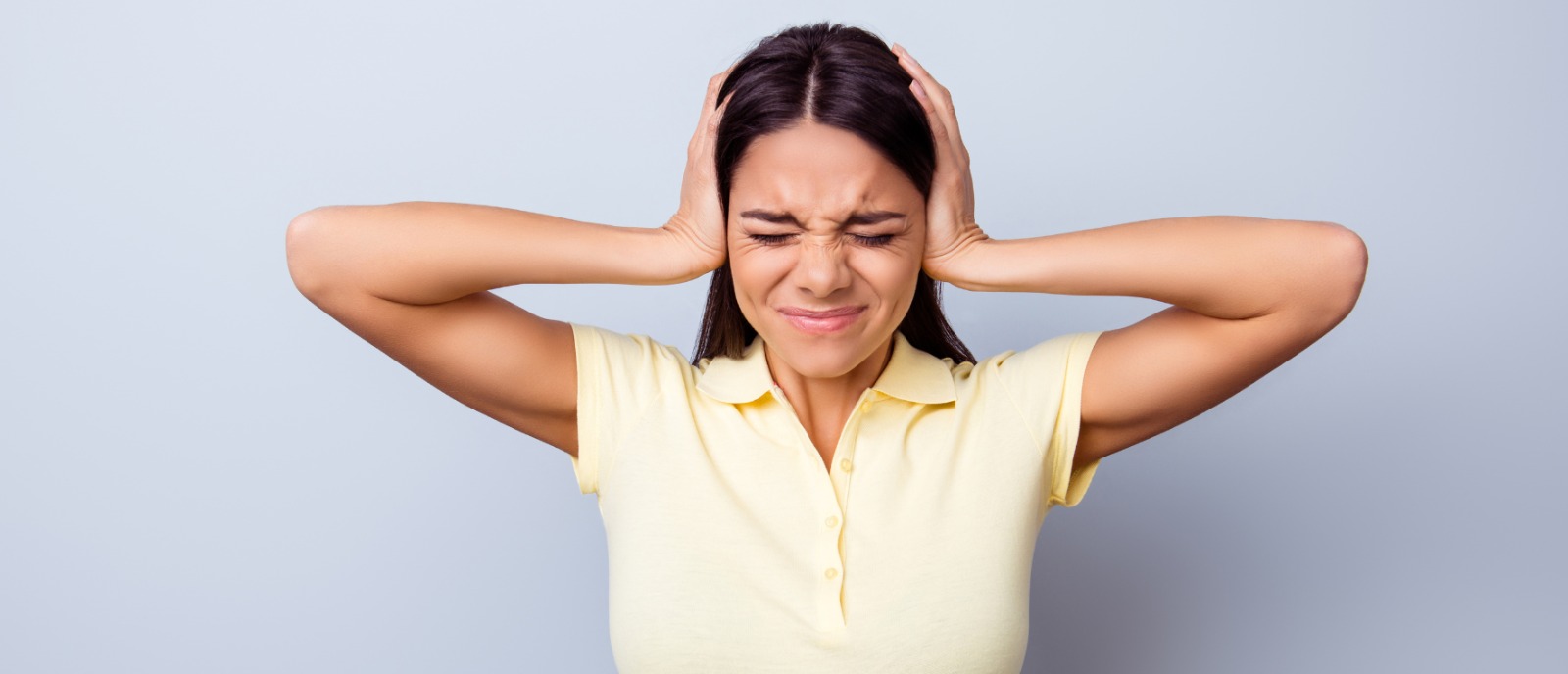 Directional microphones and noise reduction features in hearing aids | Aanvii Hearing Directional microphones & noise reduction for better hearing – Aanvii Hearing comparison guide