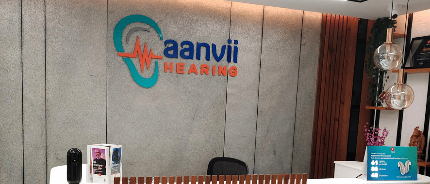 How to Recognize the First Signs of Tinnitus? | Aanvii Hearing